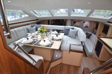 Yacht RAVEN -  Dining area